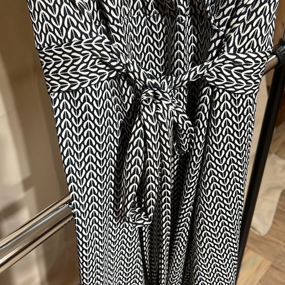 Jules & Leopold midi dress. - Picture 3 of 5